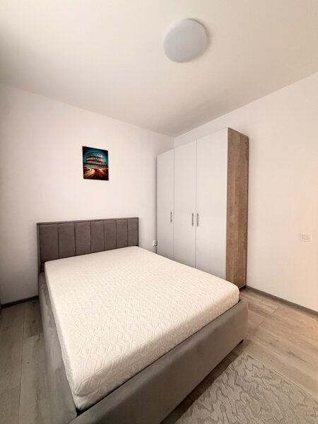Actiunii, apartament 2 camere de vanzare, loc de parcare sector 4