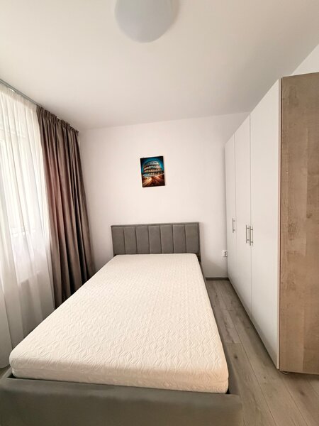 Actiunii, apartament 2 camere de vanzare, loc de parcare sector 4